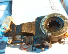 Трещетка задняя правая CO25R 35KA5-51502 {Higer 6885/91, 6885 2011г.в.}